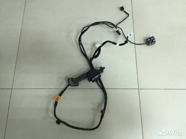 Проводка двери Kia Rio X-Line 2017