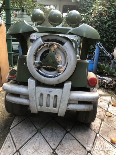 Внедорожник на акумуляторе