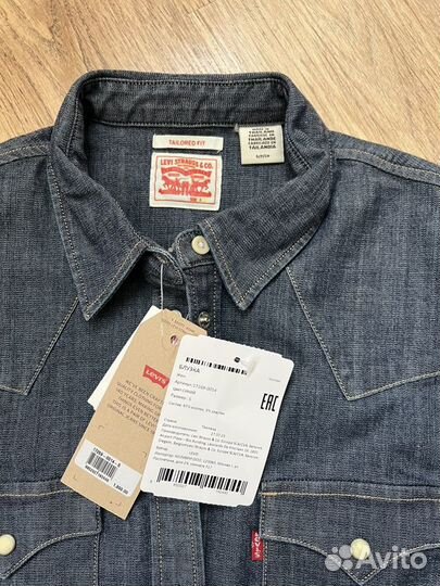 Джинсовая рубашка levis женская S новая