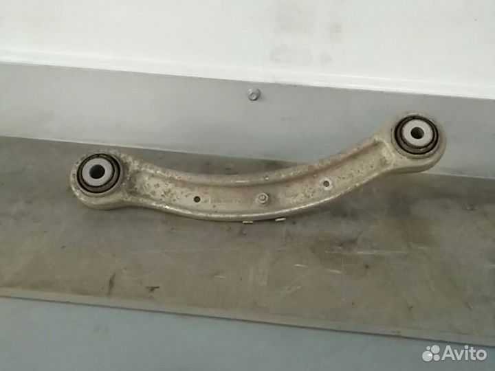 Рычаг задний левый Volkswagen Touareg NF 2