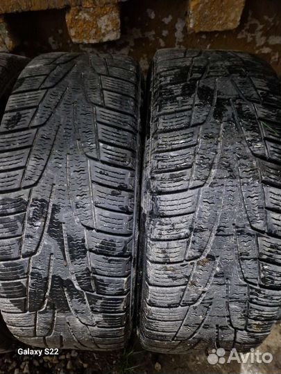 Kumho I'Zen KW31 215/65 R16