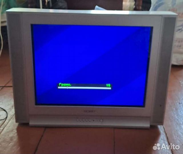 Телевизор samsung