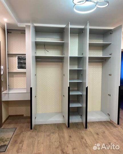Шкаф купе угловой