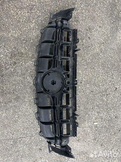 Решетка радиатора w213