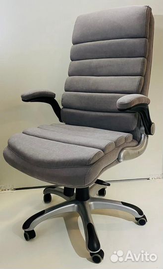 Компьютерное кресло