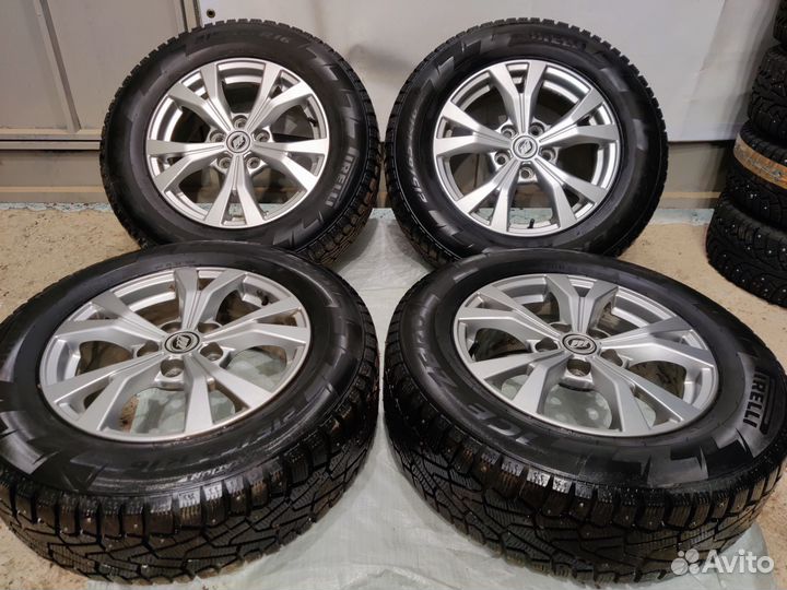 R16 Pirelli Ice Zero 215/65, PCD 5x112 DIA 60.1