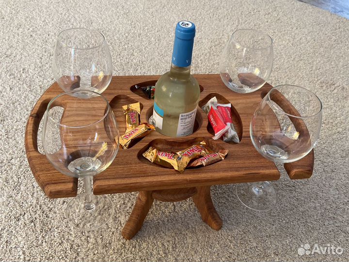 Столик для вина