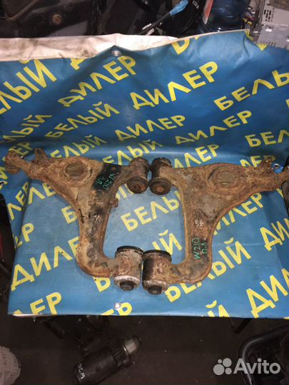 Нижний рычаг передней подвески Mercedes W210