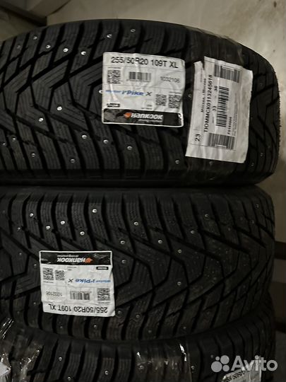 Hankook Winter i'Pike X W429A 255/50 R20 109T