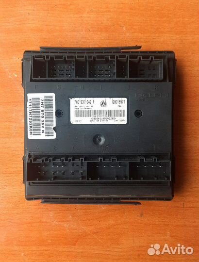 Блок бортовой сети Vw Caravelle T5 AXD 2005