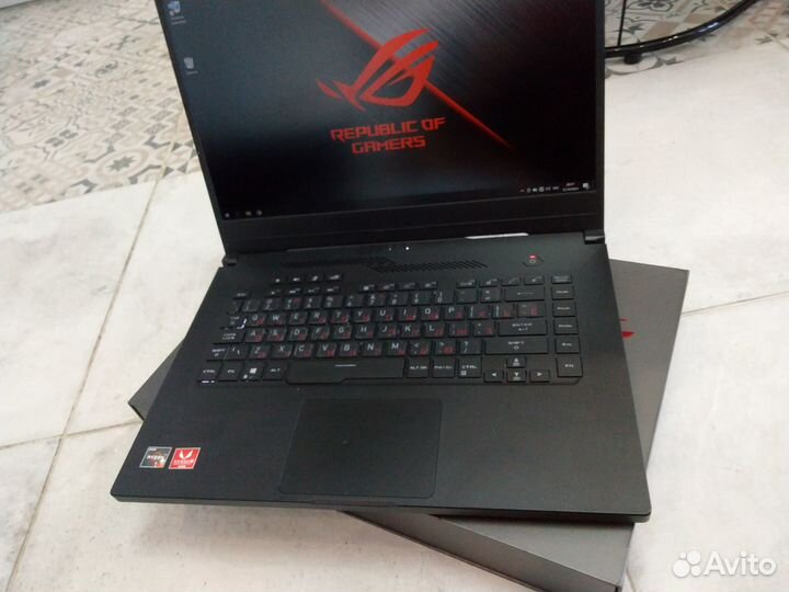 Asus rog zephyrus g15