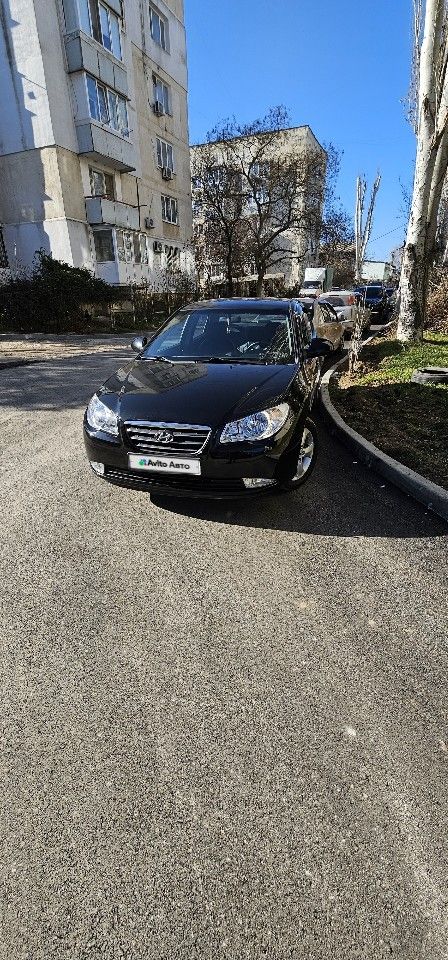 Hyundai Elantra: фото владельца
