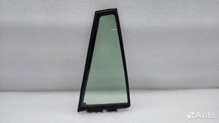 Стекло двери (форточка) заднее правое Toyota Rav4