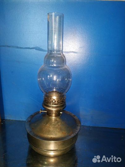 Керосиновая лампа