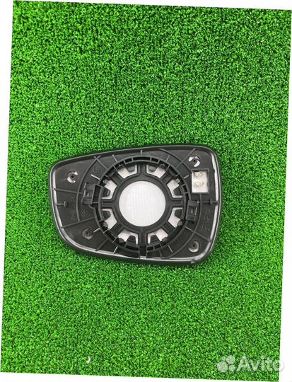 Зеркальный элемент правый Солярис 10-17