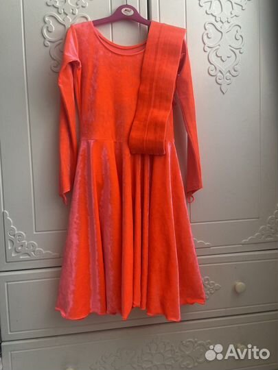 Платье для бальных танцев, рейтинговое