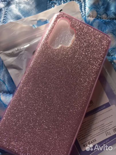 Чехол на samsungа 32 новый