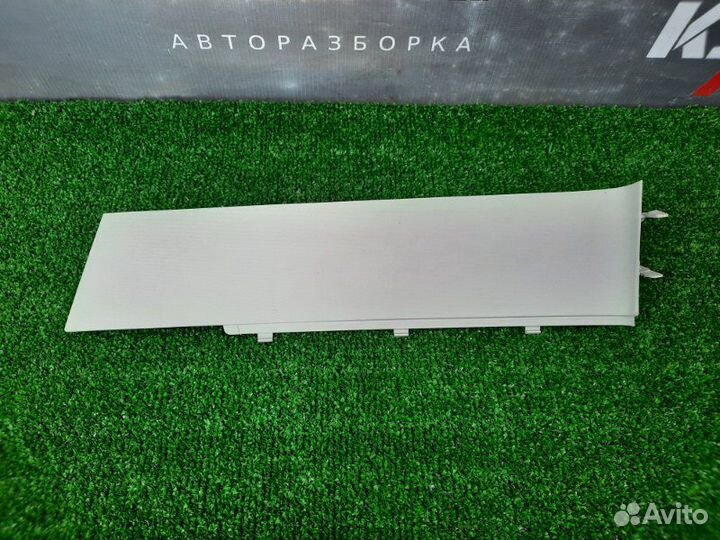 Накладка задней стойки левая Ford Focus 3 седан