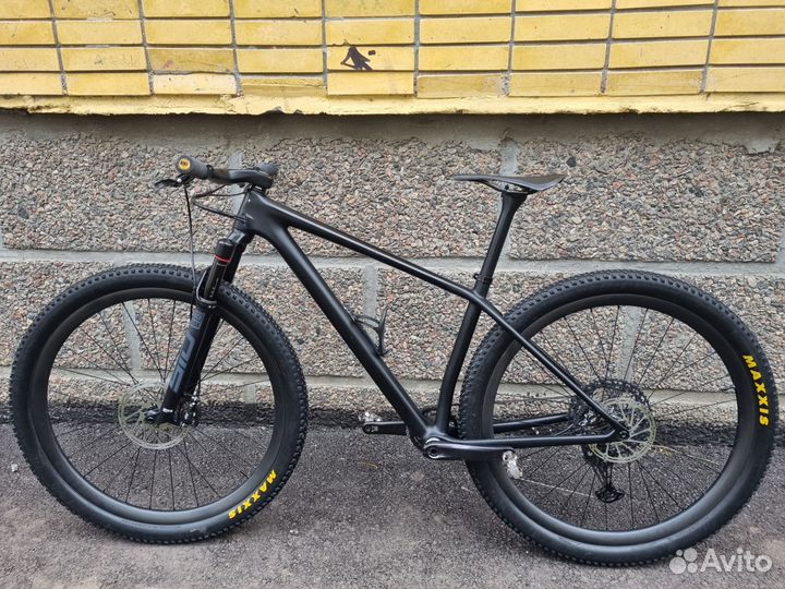 Велосипед карбоновый