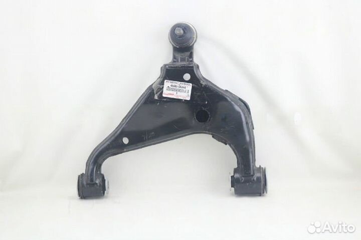 Рычаг подвески передний Toyota Fortuner 1grfe 2006