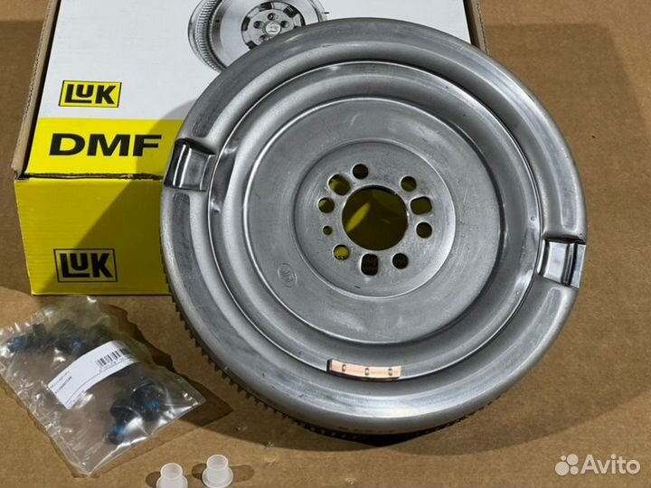 Маховик двухмассовый Audi VW Skoda 1.6 TDI-1.4 TSi