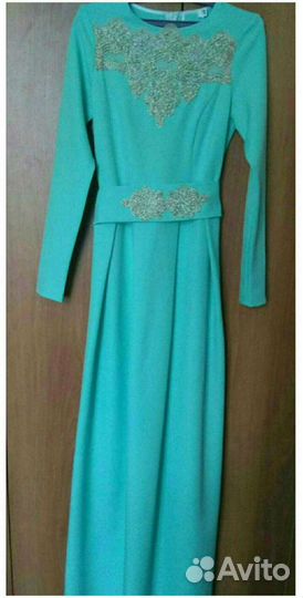 Платье на никах