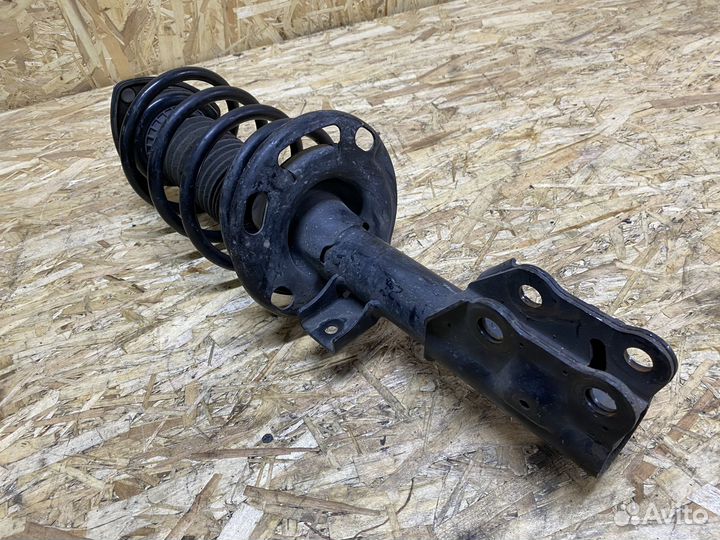 Амортизатор передний правый Mazda 6 GJ 2015