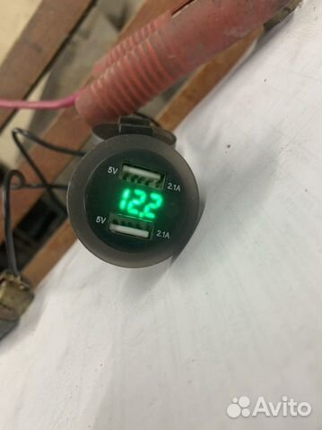 Вольтметр-зарядка вместо прикуривателя