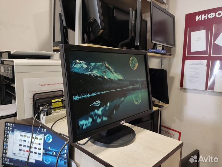 Монитор Dell 19