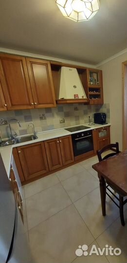 Кухонный гарнитур угловой бу с техникой