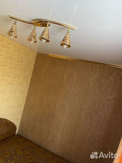 Кровать двухспальная с матрасом