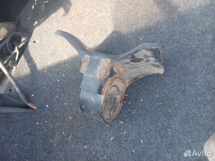 Подушка двигателя Nissan Almera N16