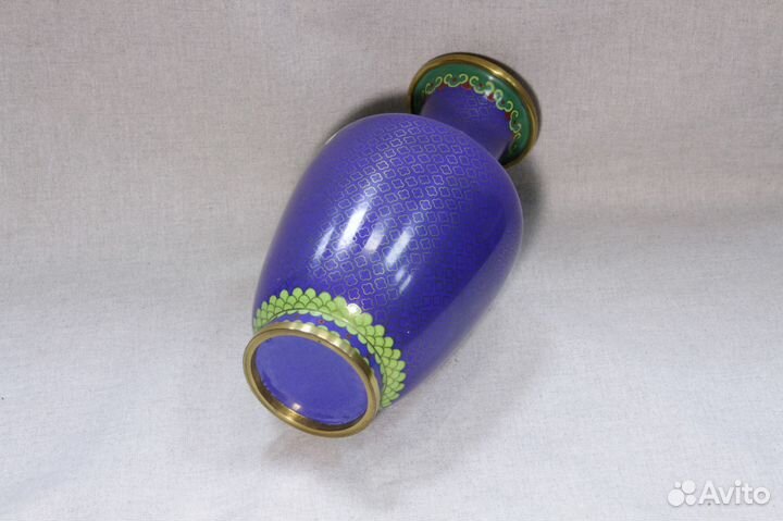 Ваза Цветущая сакура. Китай. Эмаль. Люкс