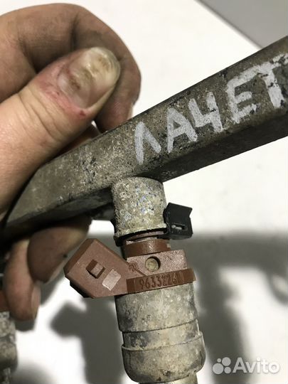 Форсунка топливная Chevrolet Lacetti