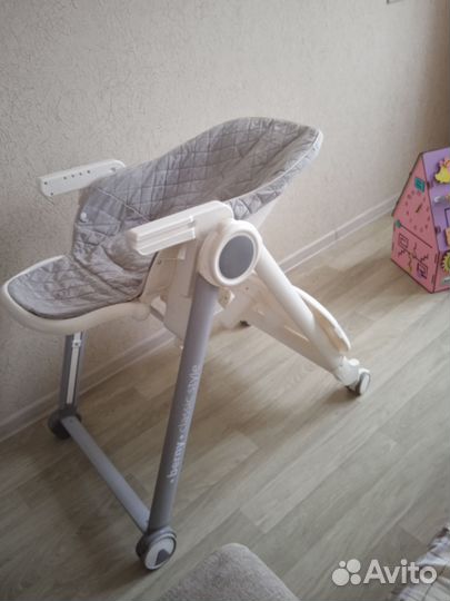 Стульчик для кормления happy baby