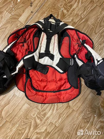 Вратарский нагрудник bauer