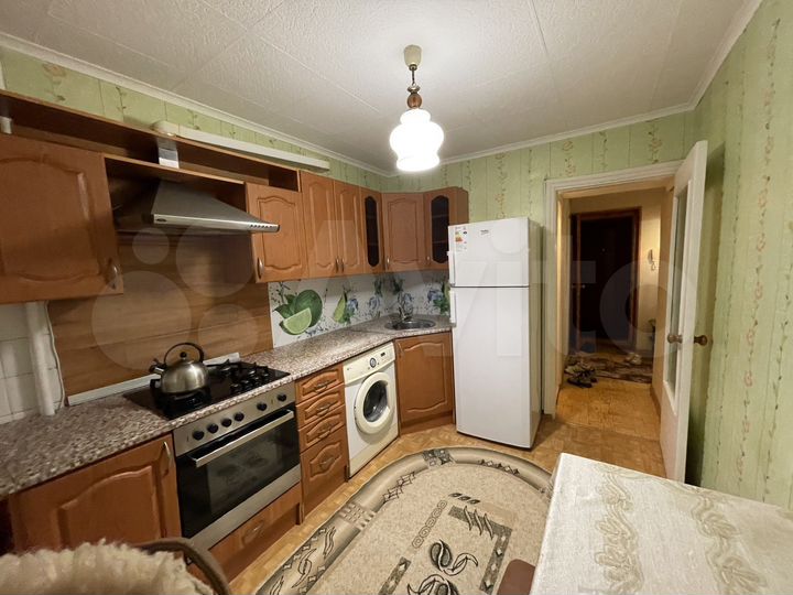2-к. квартира, 54 м², 3/9 эт.