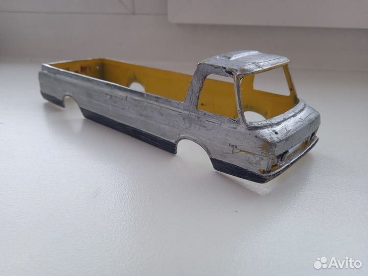 Кузов ЗИЛ Юность 1:43 для конверсии
