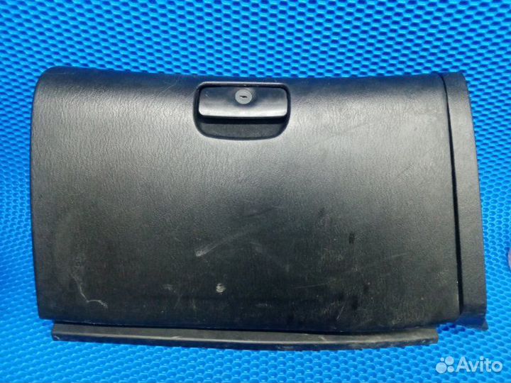 Бардачок Hyundai Sonata EF G4GC 2007