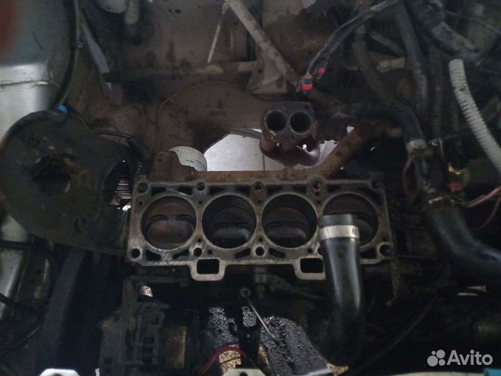 Ремонт двигателя автомобиля