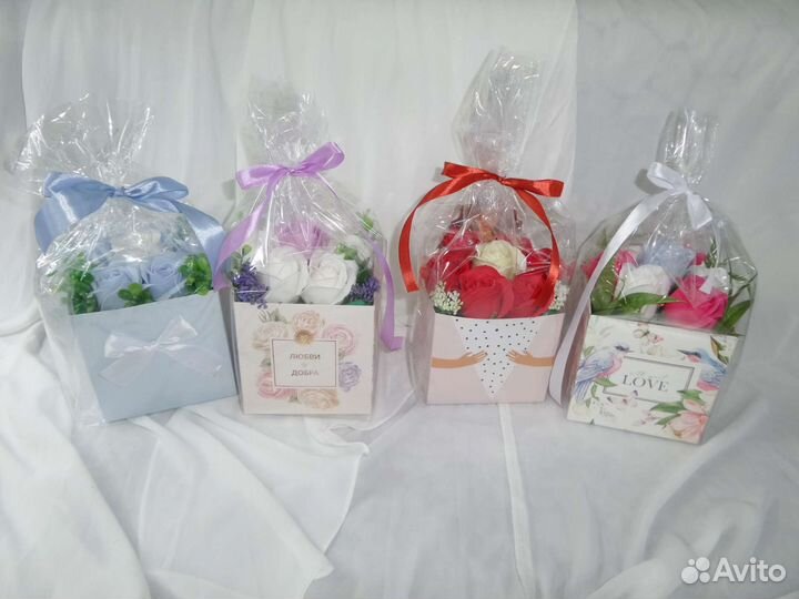 Композиция из мыльных роз