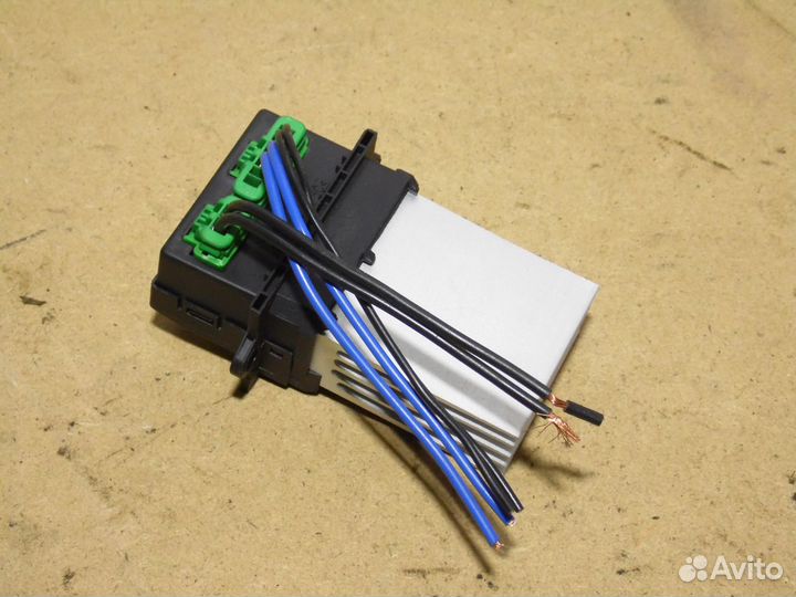 Резистор печки, отопителя Рено Меган Сценик 2