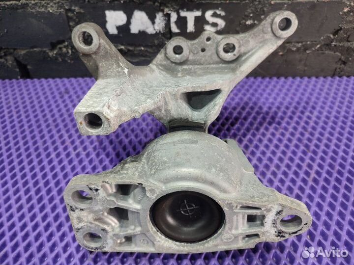 Подушка двигателя передняя правая Nissan X-Trail