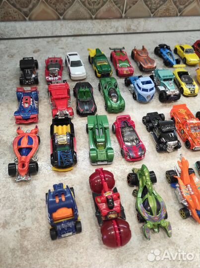 Hot wheels машинки