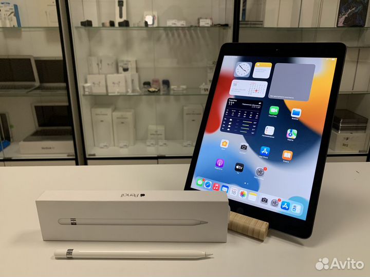 iPad 8 WiFi 32gb + Apple Pencil 1st GEN