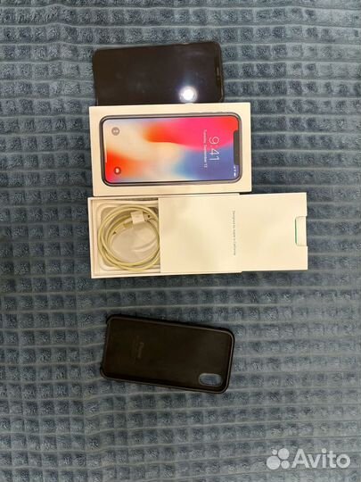 iPhone X, 256 ГБ