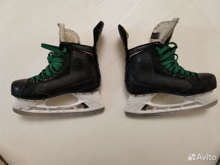 Профессиональная хоккейная форма