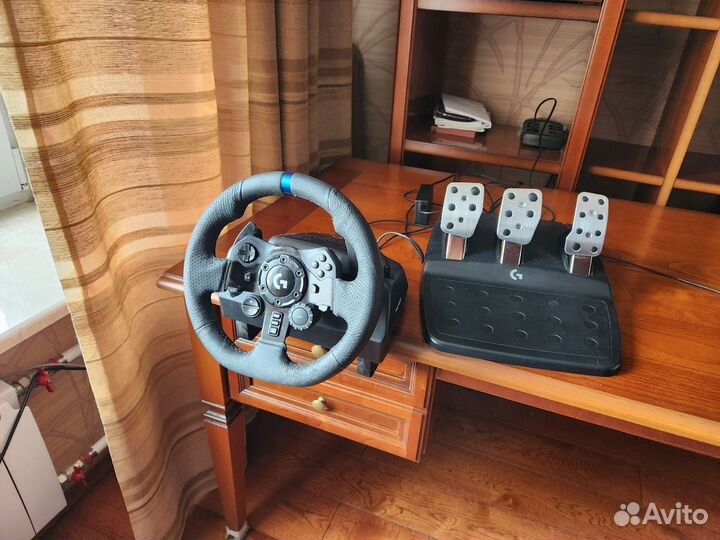 Игровой руль logitech g923