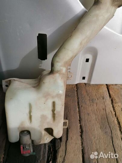 Бачок стеклоомывателя Honda