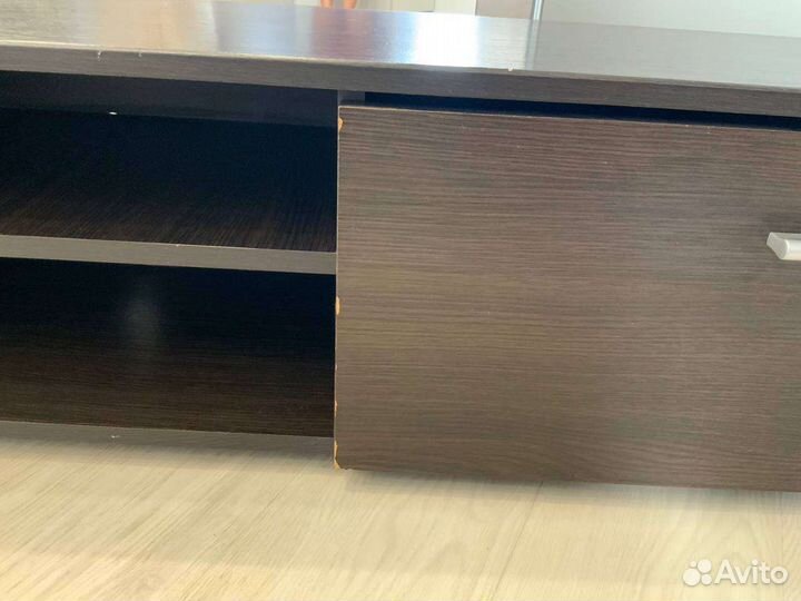 Тумба под телевизор